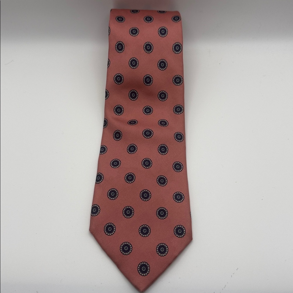 Vintage 1970s Robert Talbott hand sewn finest silk made in the USA
